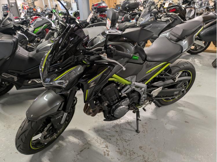 KAWASAKI Z 900