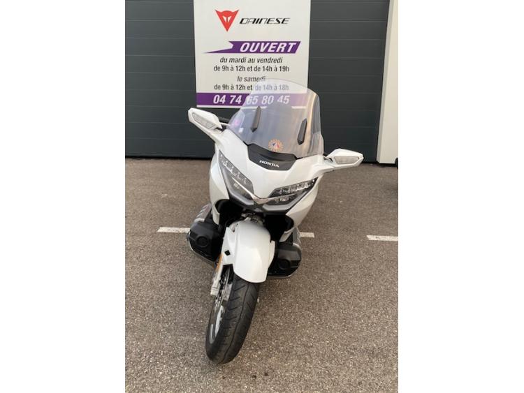 HONDA GL1800 GOLDWING