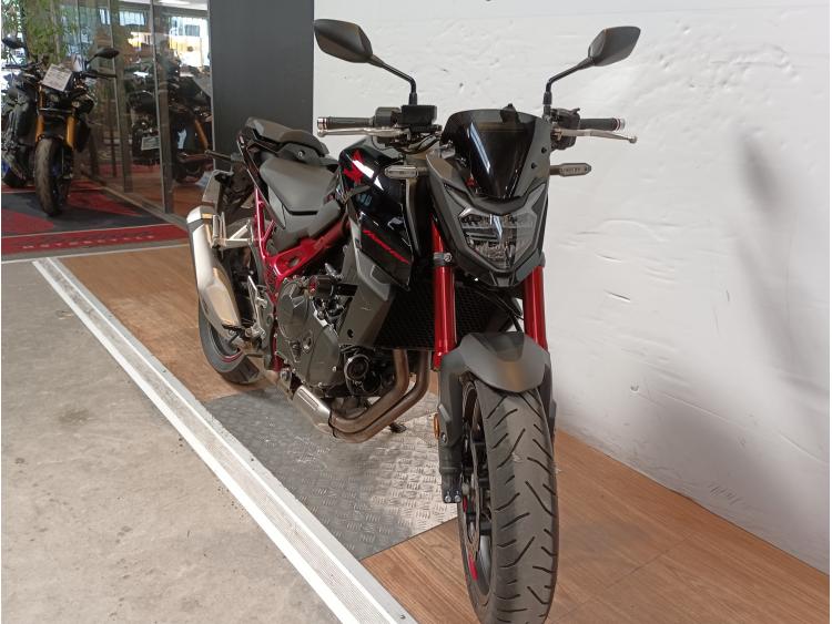 HONDA CB 750 HORNET