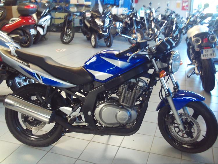 SUZUKI GS 500 E