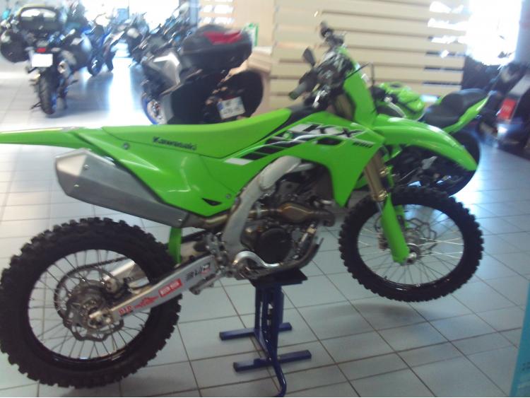 KAWASAKI KXF 250
