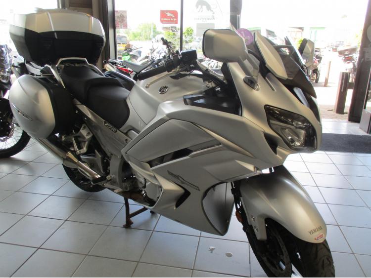 YAMAHA FJR 1300 AE