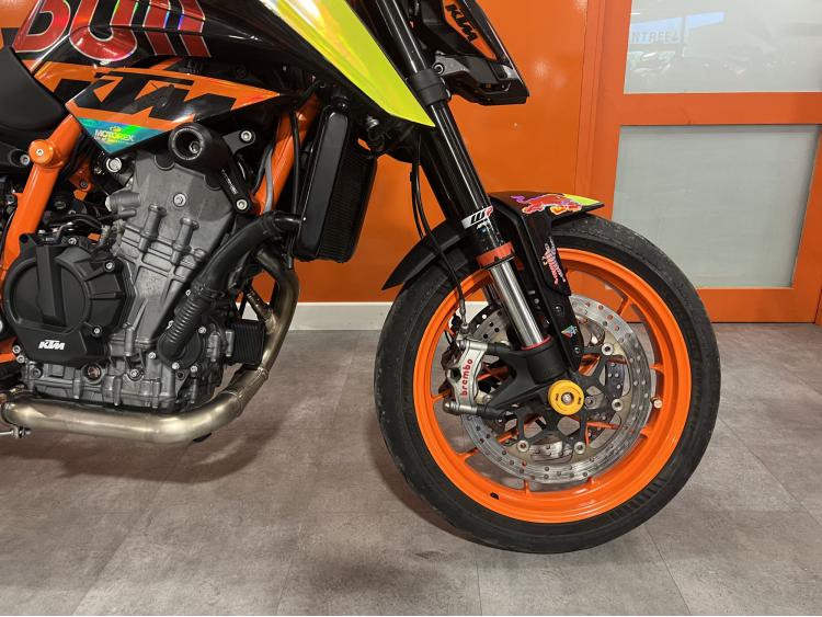 KTM 890 DUKE R