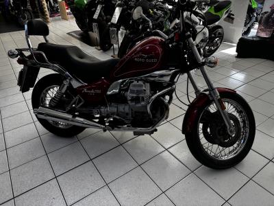 MOTO GUZZI NEVADA