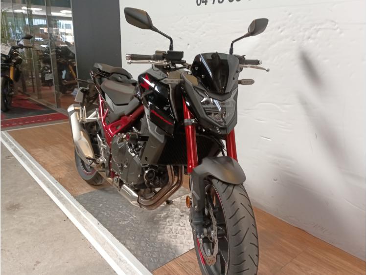 HONDA CB 750 HORNET