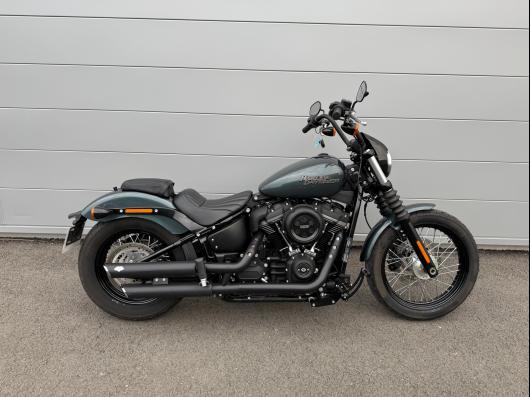 HARLEY-DAVIDSON SOFTAIL STREET BOB 1745