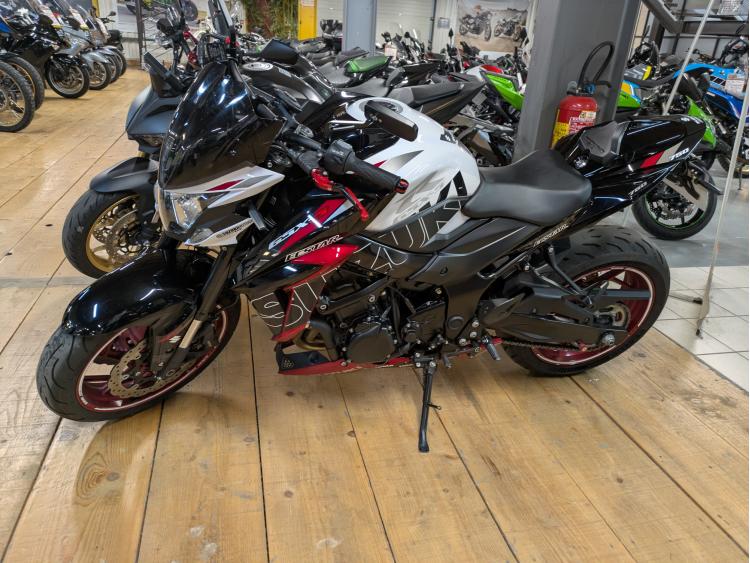 SUZUKI GSX-S 750