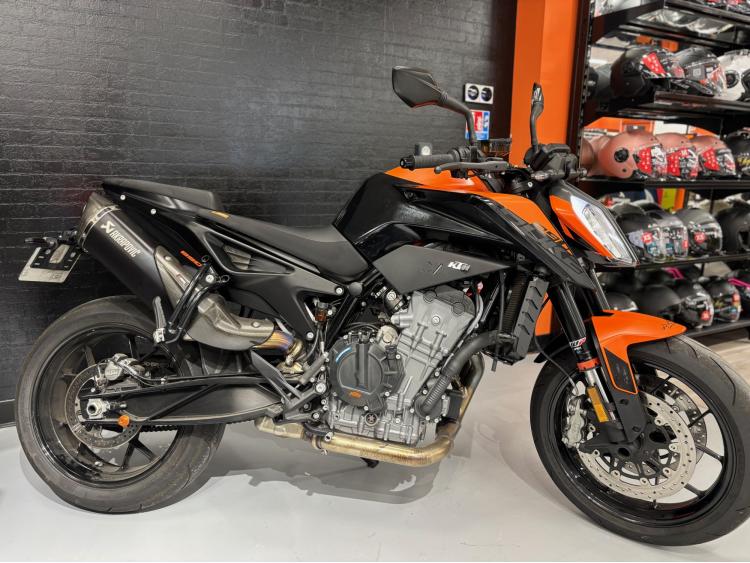 KTM 890 DUKE