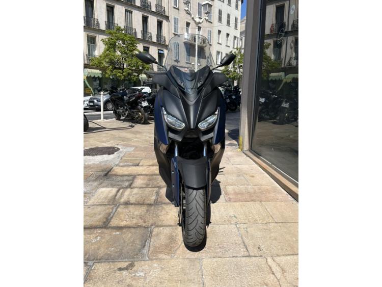 YAMAHA XMAX 300