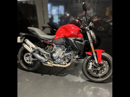 DUCATI MONSTER