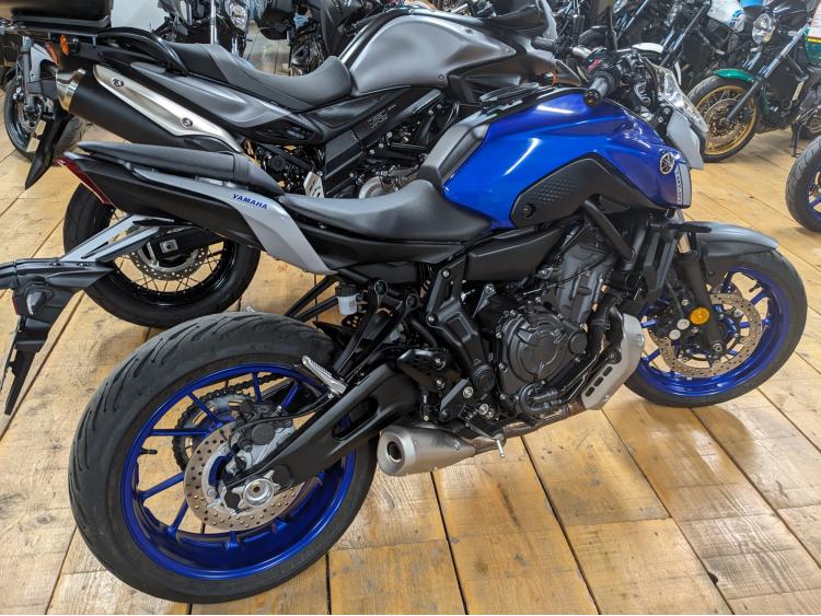 YAMAHA MT-07