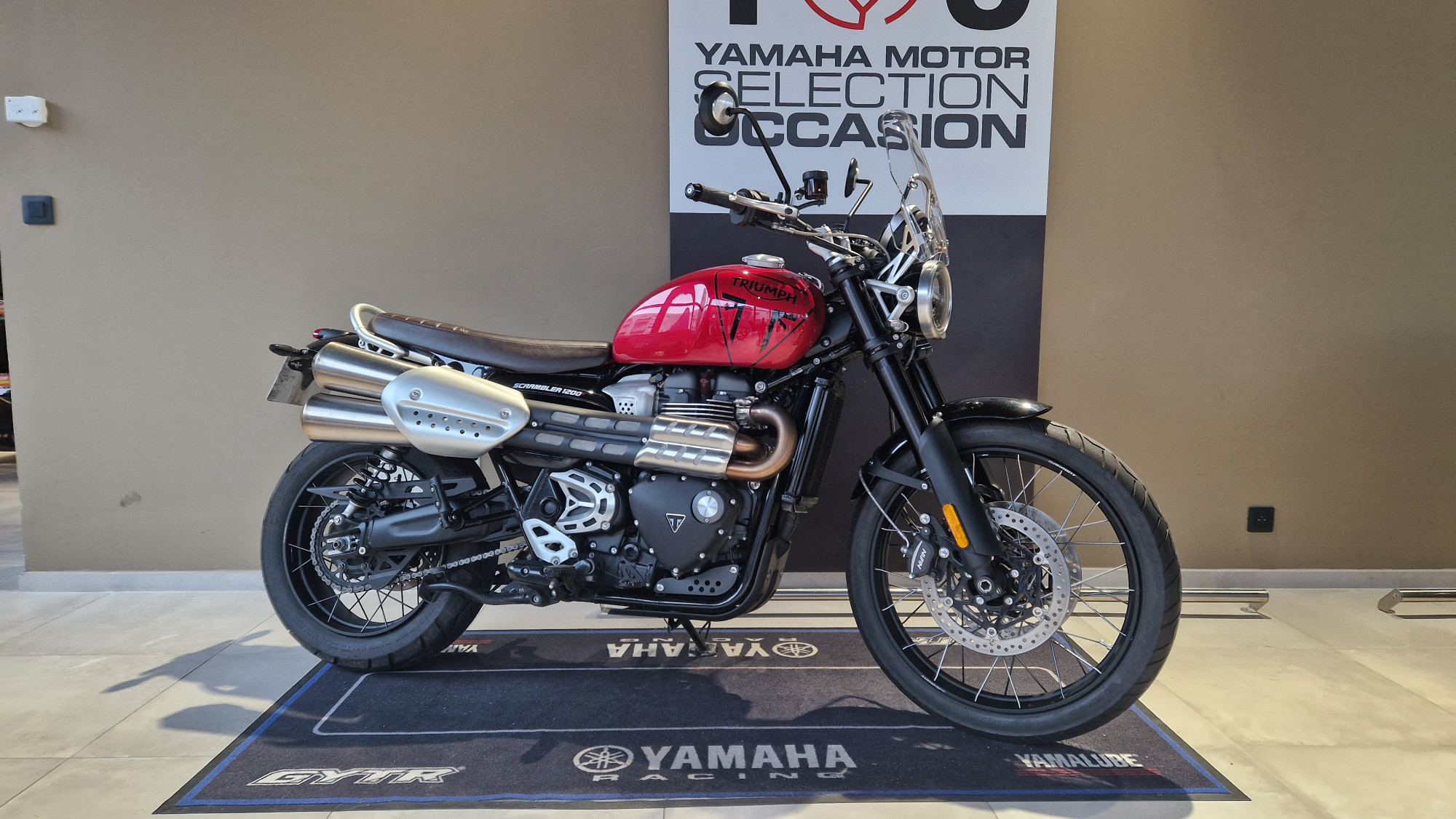 TRIUMPH SCRAMBLER 1200