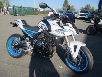 SUZUKI GSX-8S