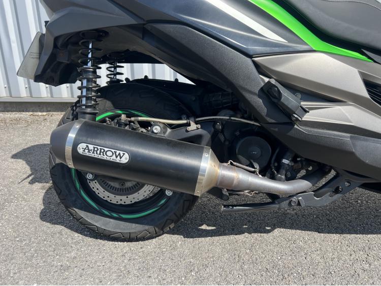 KAWASAKI J300