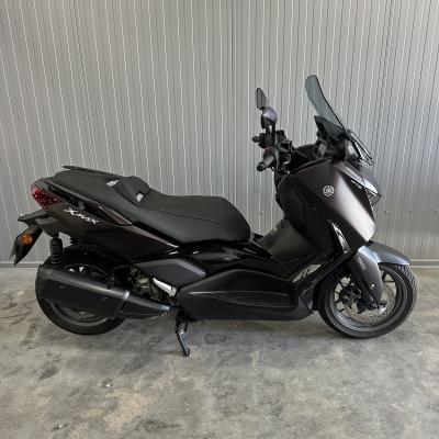 YAMAHA XMAX 300 Tech Max