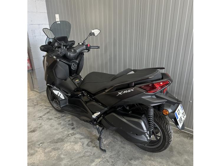 YAMAHA XMAX 300 Tech Max