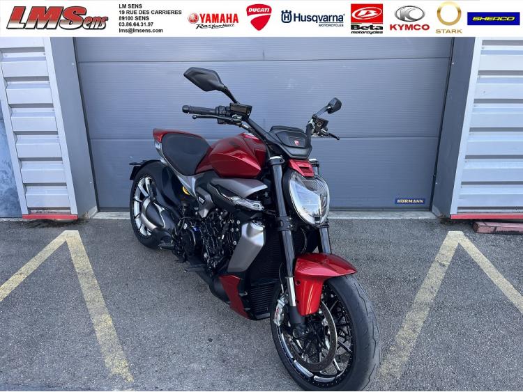 DUCATI XDIAVEL V4