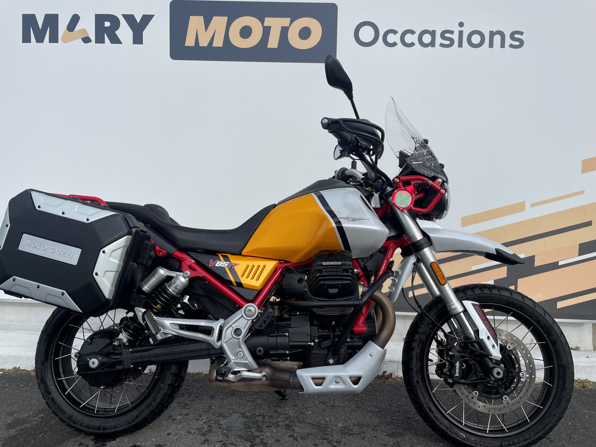 MOTO GUZZI V85 TT 850