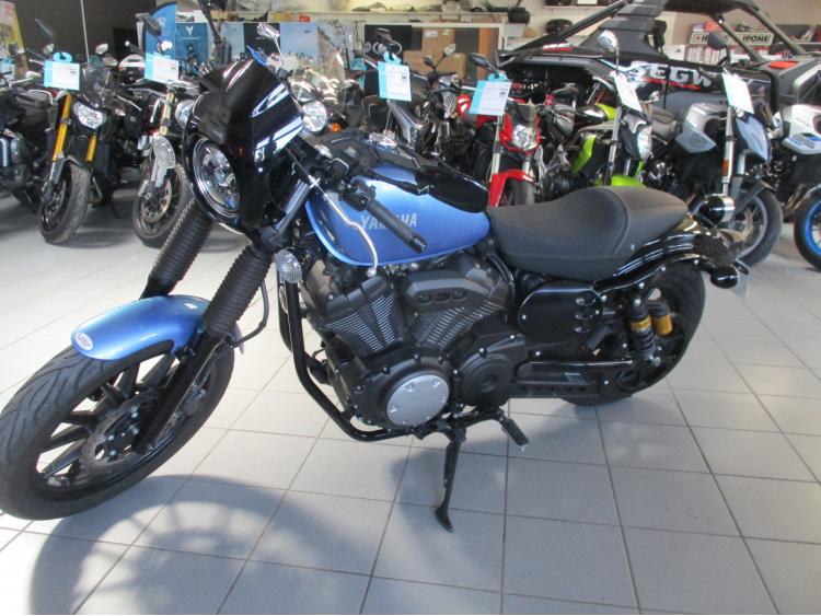 YAMAHA XVS 950