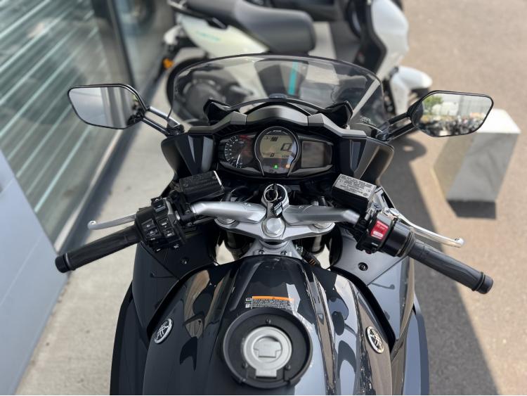 YAMAHA FJR 1300 AE