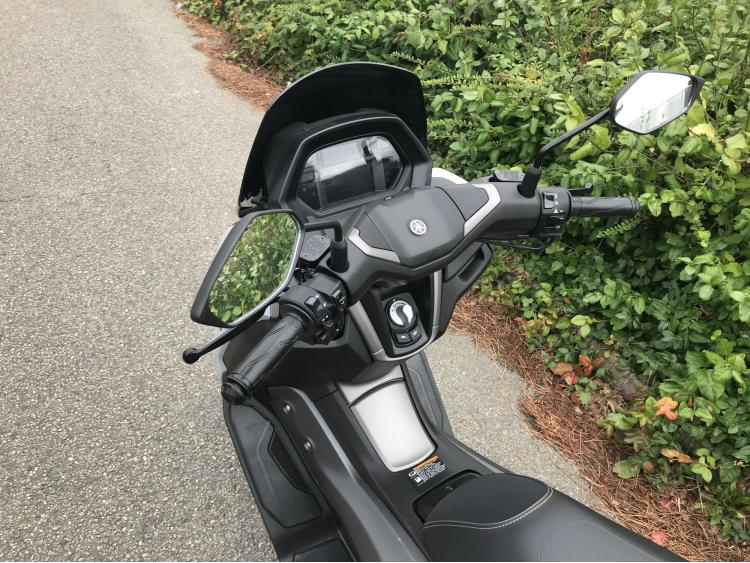 YAMAHA NMAX 125 TECH MAX