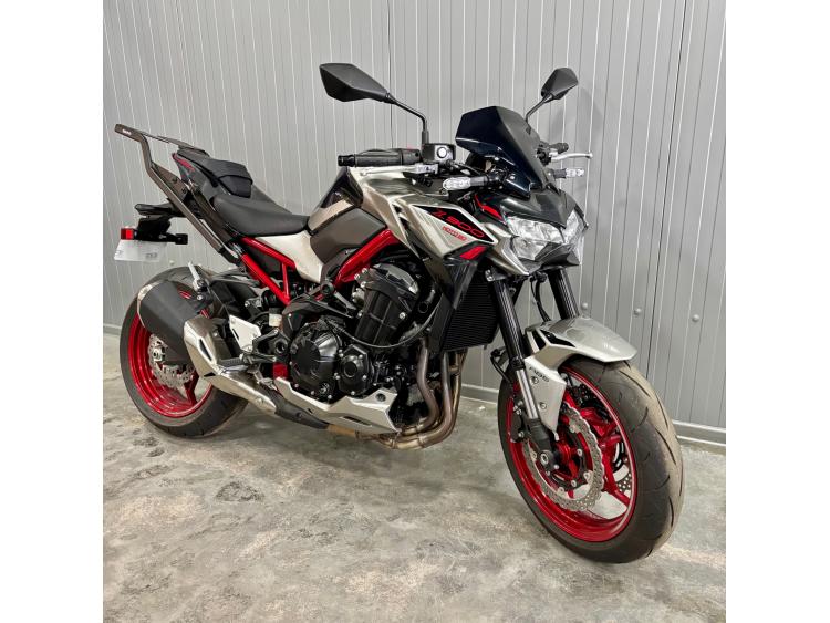 KAWASAKI Z 900