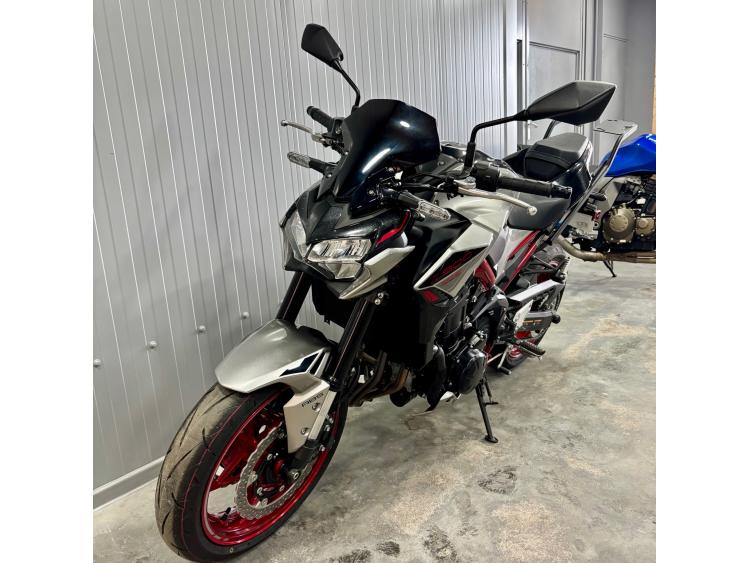 KAWASAKI Z 900