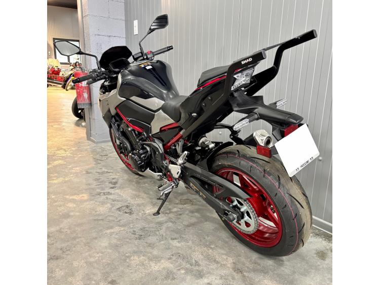 KAWASAKI Z 900