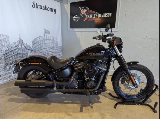 HARLEY-DAVIDSON SOFTAIL STREET BOB 1745