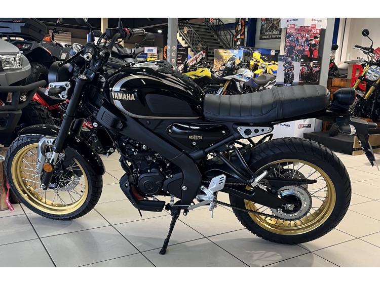 YAMAHA XSR 125 Legacy