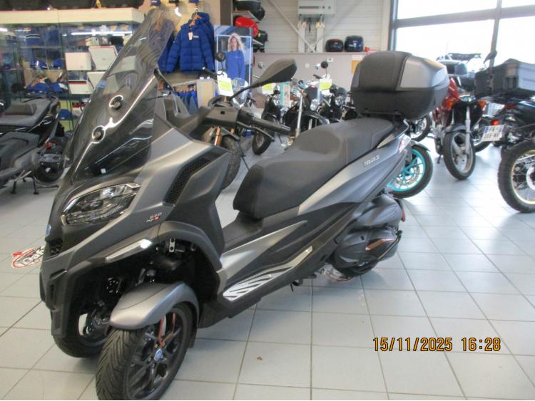 PIAGGIO MP3 530 HPE EXCLUSIVE