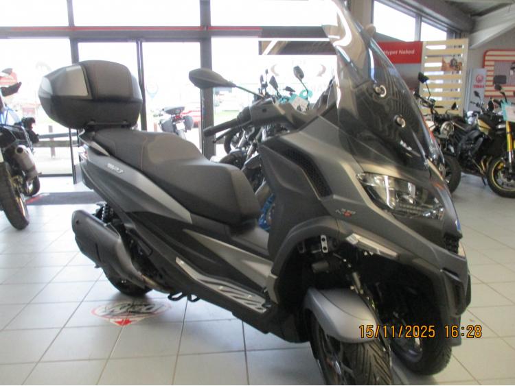 PIAGGIO MP3 530 HPE EXCLUSIVE