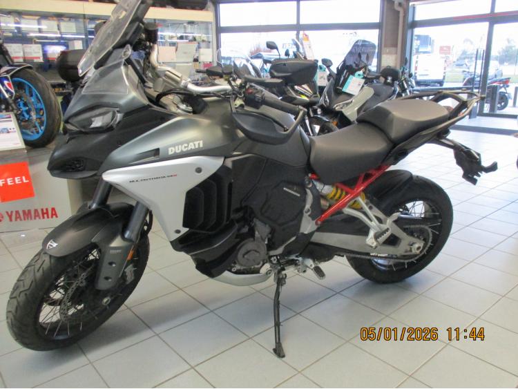 DUCATI MULTISTRADA V4 S