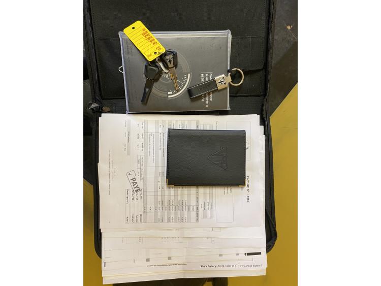 TRIUMPH SPEED TWIN 1200