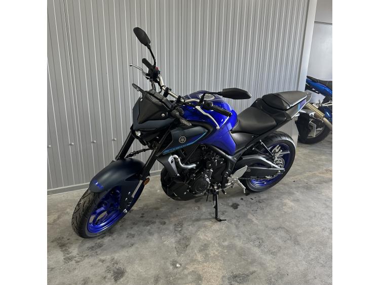 YAMAHA MT-03