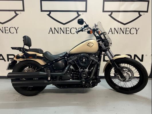 HARLEY-DAVIDSON SOFTAIL STREET BOB 1745