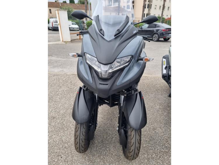 YAMAHA TRICITY 300