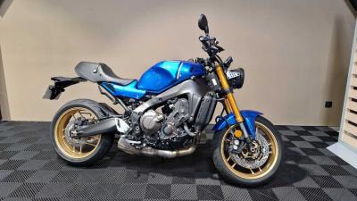 YAMAHA XSR 900