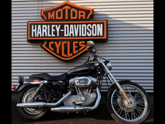 HARLEY-DAVIDSON SPORTSTER 883