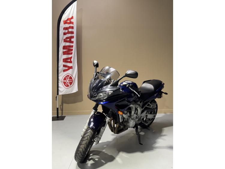 YAMAHA FZ6 (98CV)