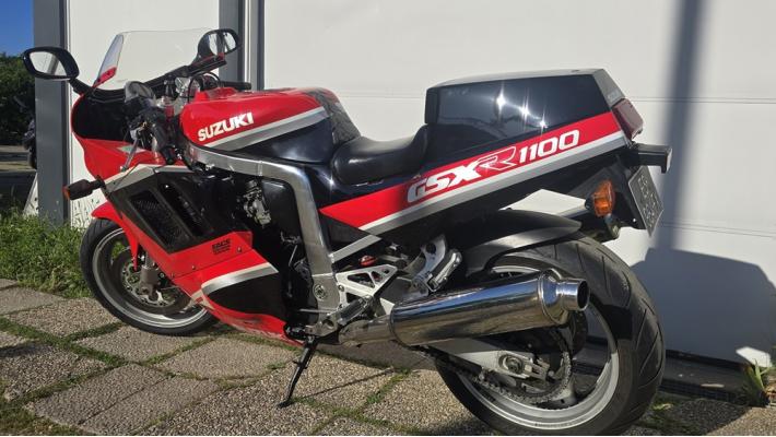 SUZUKI GSXR 1100