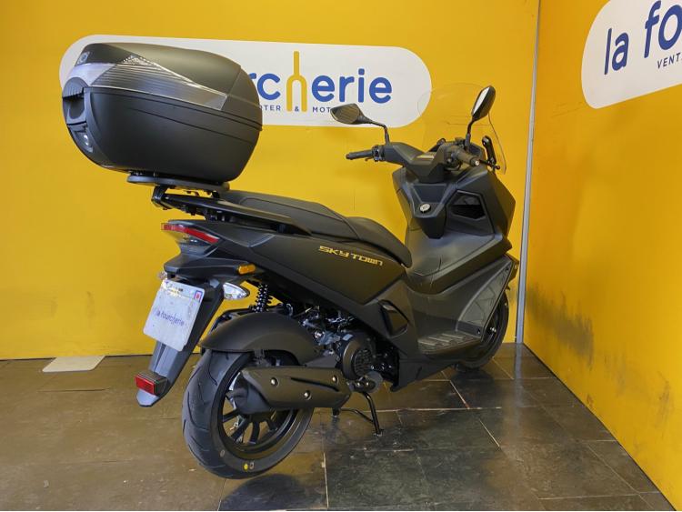 KYMCO SKYTOWN 50