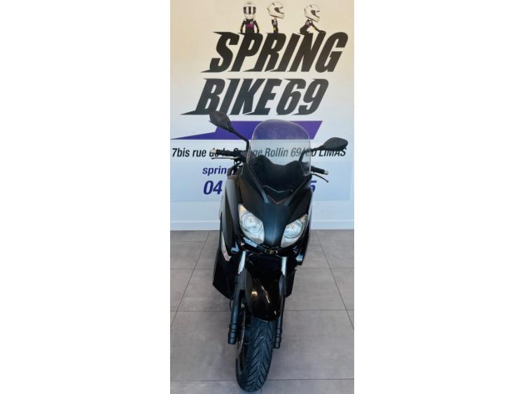YAMAHA XMAX 125