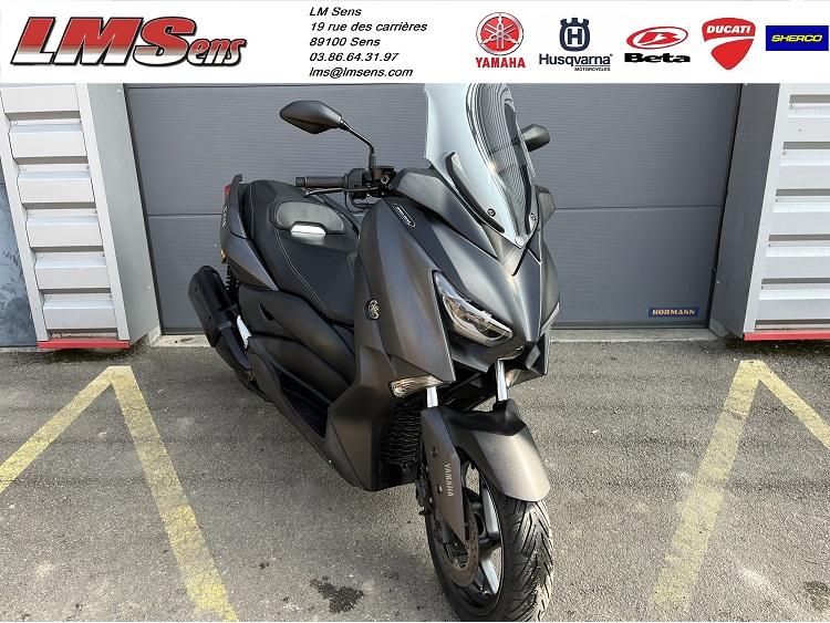 YAMAHA XMAX 300
