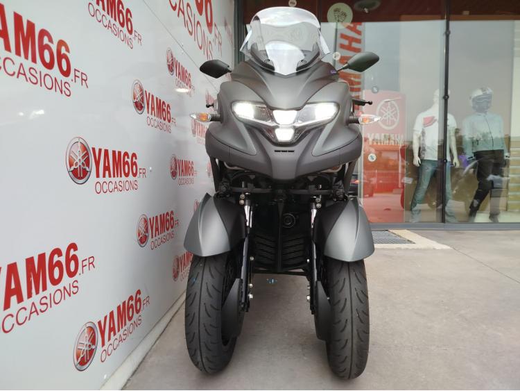 YAMAHA TRICITY 300