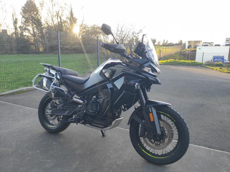 CF MOTO MT 800 Explore