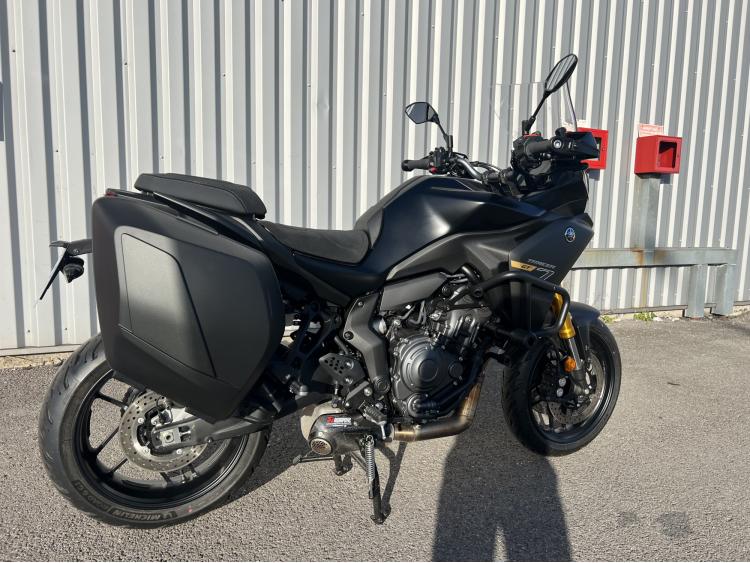 YAMAHA TRACER 7 GT 2025 AKRAPOVIC