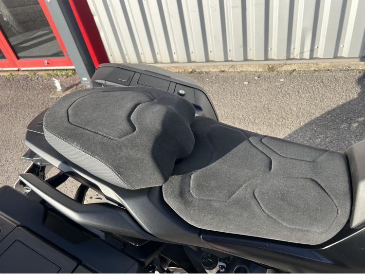 YAMAHA TRACER 7 GT 2025 AKRAPOVIC