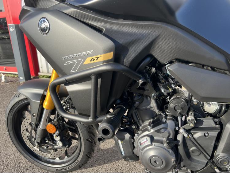 YAMAHA TRACER 7 GT 2025 AKRAPOVIC