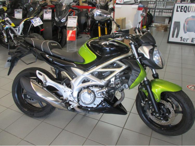 SUZUKI GLADIUS 650